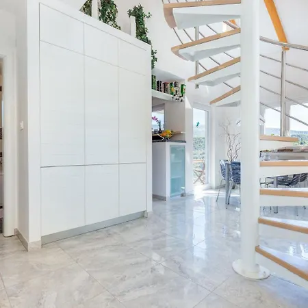 Appartement Atemberaubendes Penthouse Auf Zwei Etagen Mit Whirlpool Und Panoramablick *