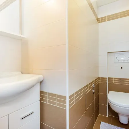Atemberaubendes Penthouse Auf Zwei Etagen Mit Whirlpool Und Panoramablick