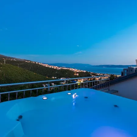 Atemberaubendes Penthouse Auf Zwei Etagen Mit Whirlpool Und Panoramablick *