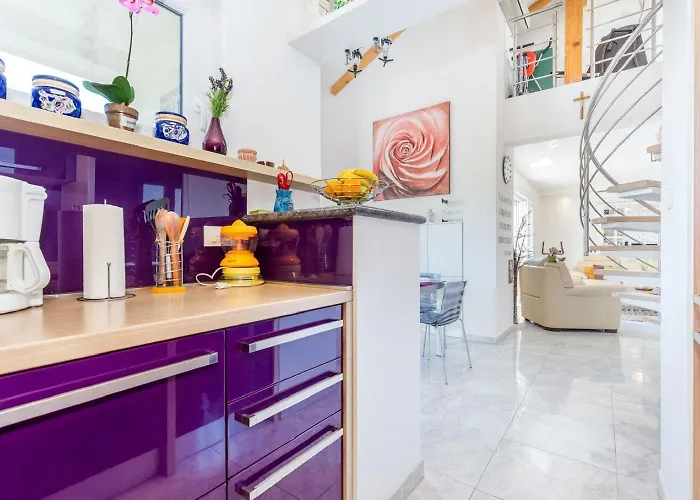 Atemberaubendes Penthouse Auf Zwei Etagen Mit Whirlpool Und Panoramablick Apartment