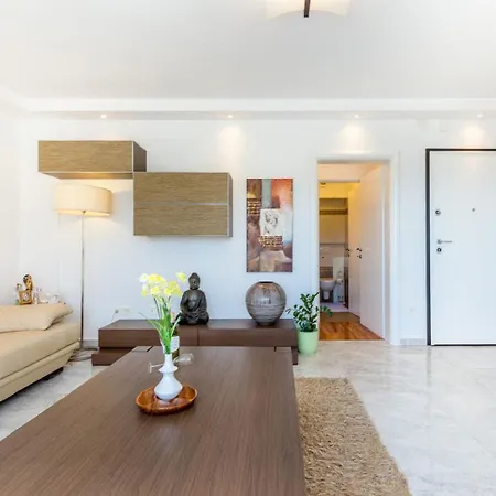 Atemberaubendes Penthouse Auf Zwei Etagen Mit Whirlpool Und Panoramablick Lägenhet