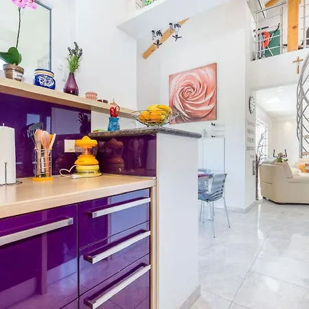 Atemberaubendes Penthouse Auf Zwei Etagen Mit Whirlpool Und Panoramablick Apartment