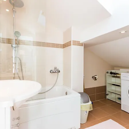 Apartment Atemberaubendes Penthouse Auf Zwei Etagen Mit Whirlpool Und Panoramablick *