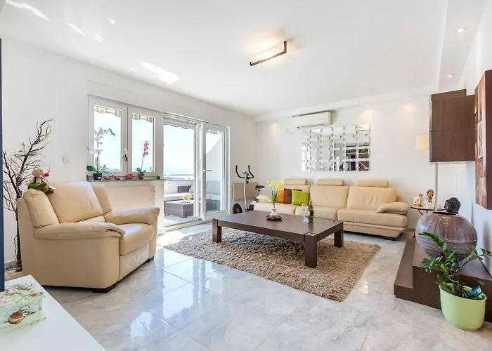 Atemberaubendes Penthouse Auf Zwei Etagen Mit Whirlpool Und Panoramablick